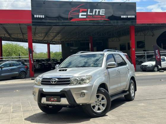 TOYOTA HILUX SW4 3.0 SRV 4X4 16V TURBO INTERCOOLER DIESEL 4P AUTOMÁTICO